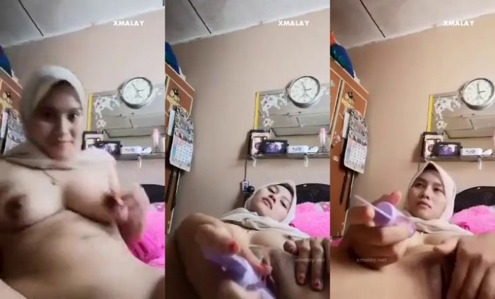 Malay Girl Using Sex Toy